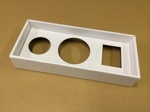 �Ƽ糧�åȤ���ѤǤ��륮�ե�BOX��