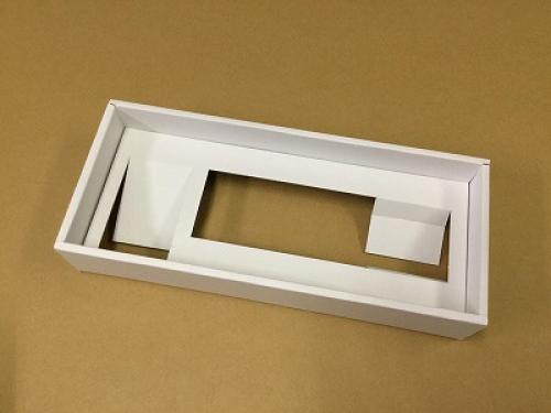 �Ƽ糧�åȤ���ѤǤ��륮�ե�BOX��